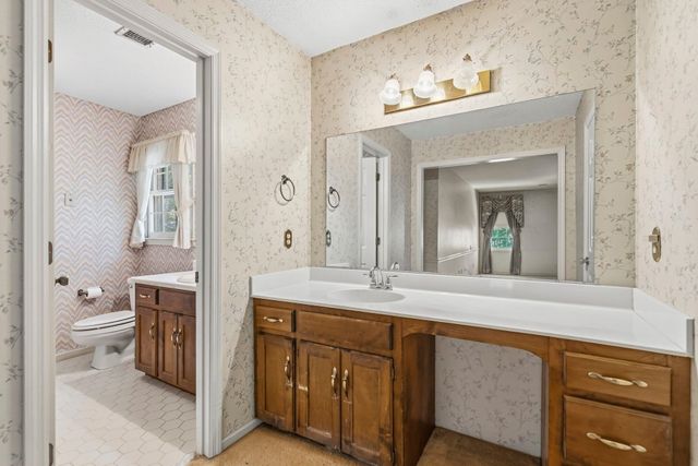 346 Round Ridge Rd, Spartanburg, SC 29302