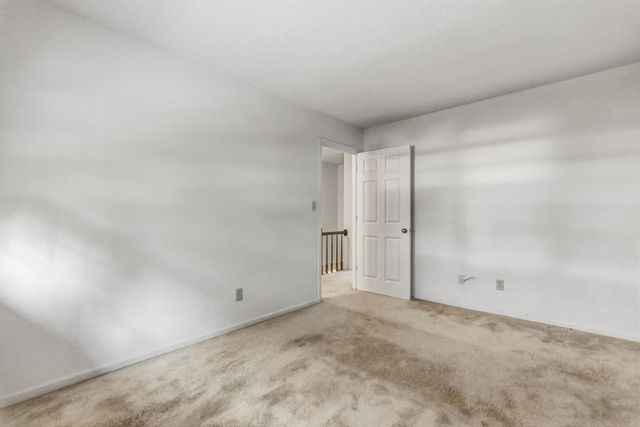346 Round Ridge Rd, Spartanburg, SC 29302