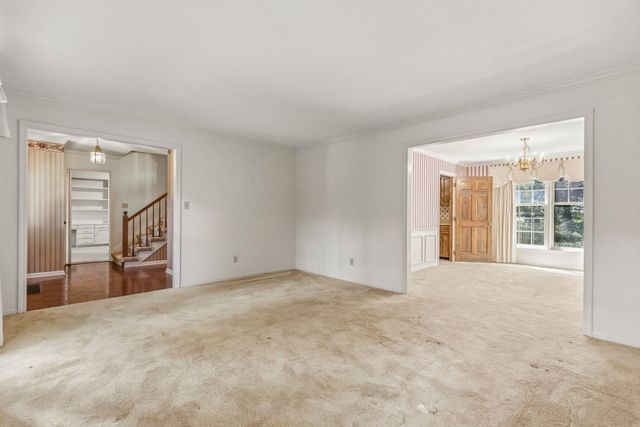 346 Round Ridge Rd, Spartanburg, SC 29302