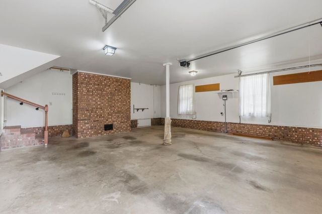 346 Round Ridge Rd, Spartanburg, SC 29302