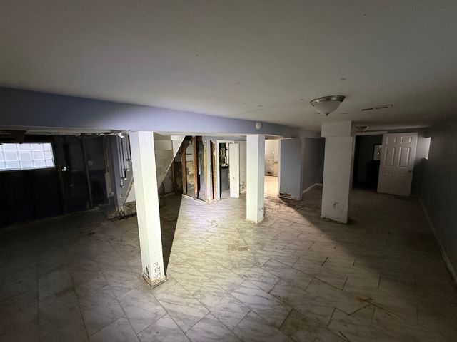 8917 S Elizabeth Street, Chicago, IL 60620