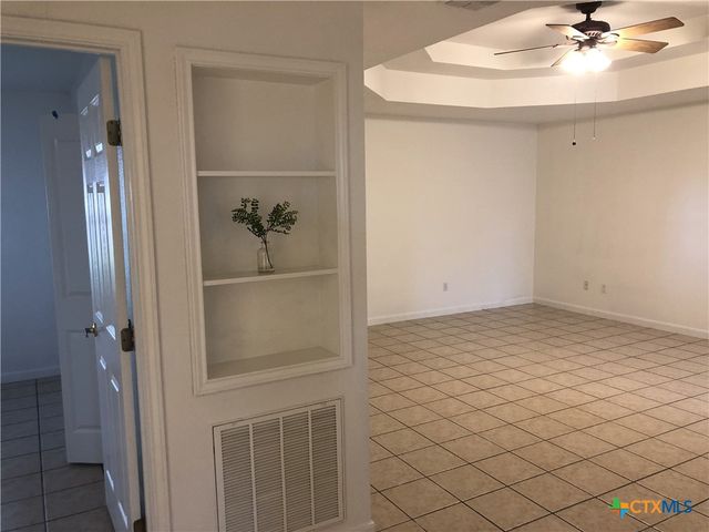 2744 N Heynis, New Braunfels, TX 78130
