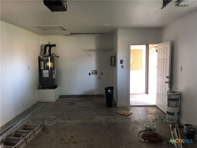 2744 N Heynis, New Braunfels, TX 78130