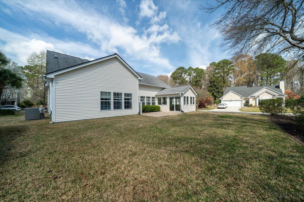 Image 32 of property listing at 1301 Sassafrass Circle, Mount Pleasant, SC 29466