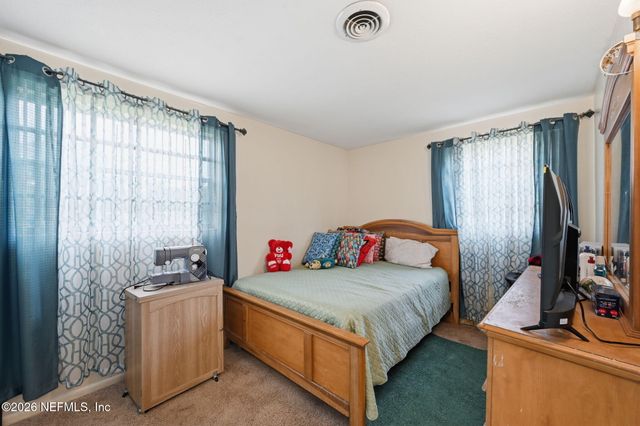 5202 CHIVALRY Drive, Jacksonville, FL 32208