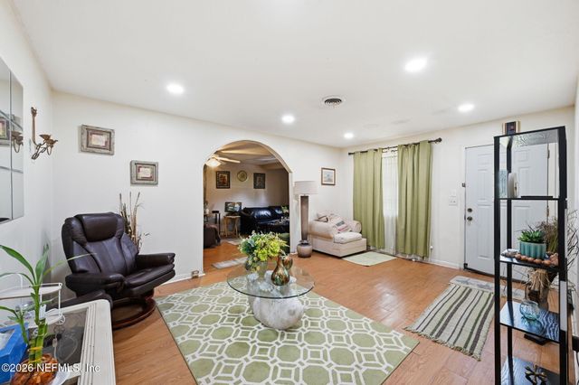 5202 CHIVALRY Drive, Jacksonville, FL 32208