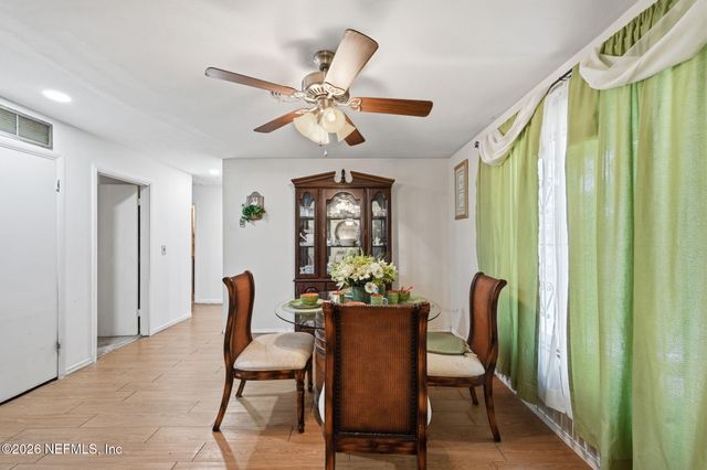 5202 CHIVALRY Drive, Jacksonville, FL 32208