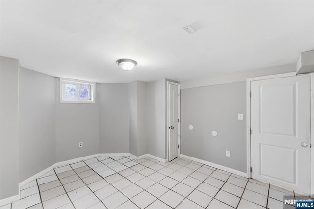 318 Grove Street, Newark, NJ 07103