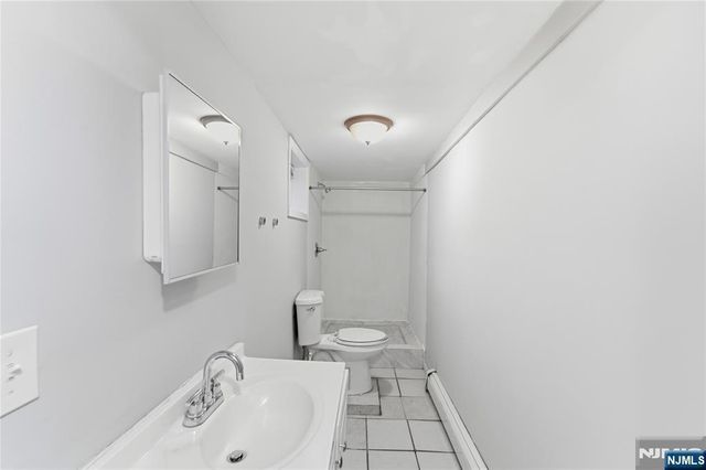 318 Grove Street, Newark, NJ 07103