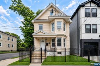 318 Grove Street, Newark, NJ 07103