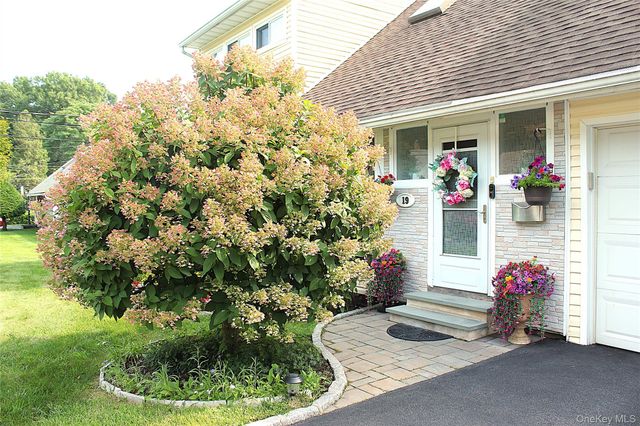 19 Jean Lane, Hartsdale, NY 10530