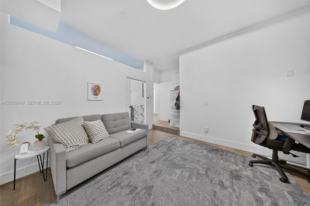 21007 NE 34th Place 21007, Aventura, FL 33180