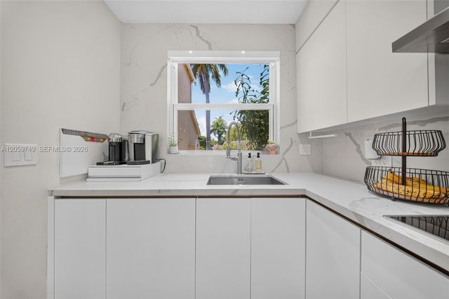 21007 NE 34th Place 21007, Aventura, FL 33180