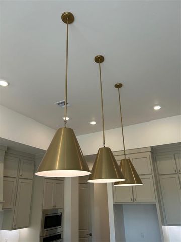 10000 Calypso Way, Yukon, OK 73099