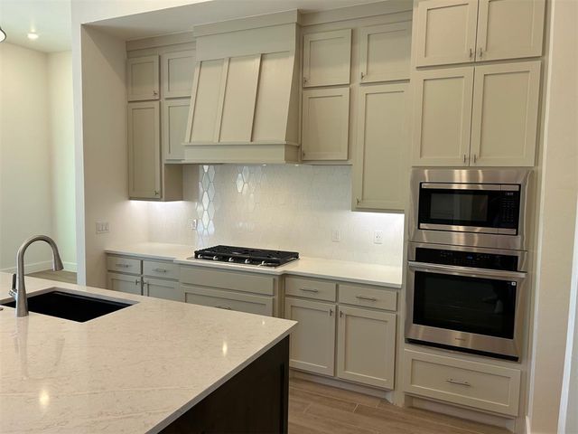 10000 Calypso Way, Yukon, OK 73099