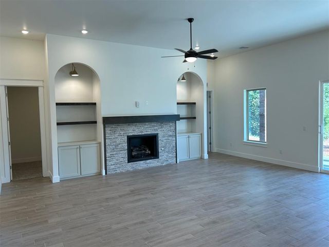 10000 Calypso Way, Yukon, OK 73099