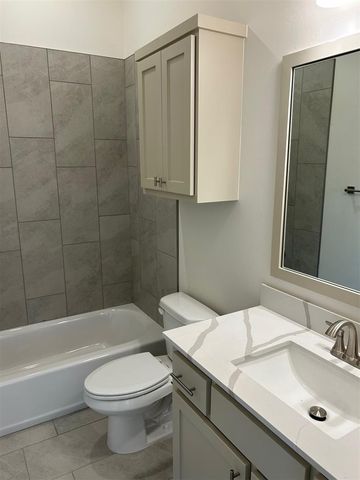 10000 Calypso Way, Yukon, OK 73099