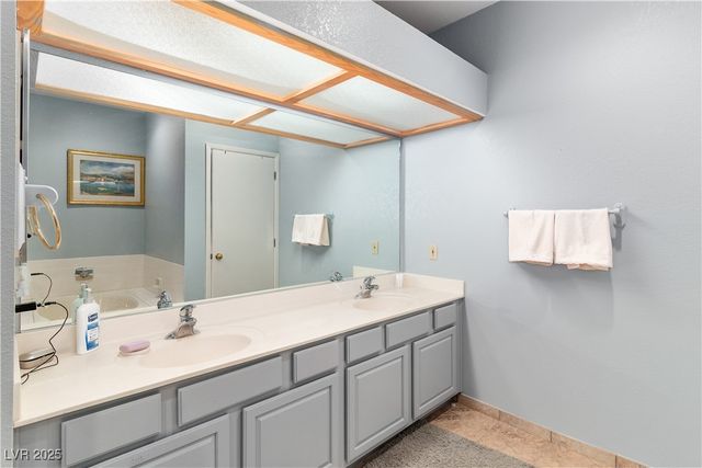 3819 Desert Marina Drive 205, Laughlin, NV 89029