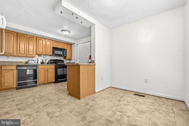 9076 GOLDAMBER GARTH, Columbia, MD 21045