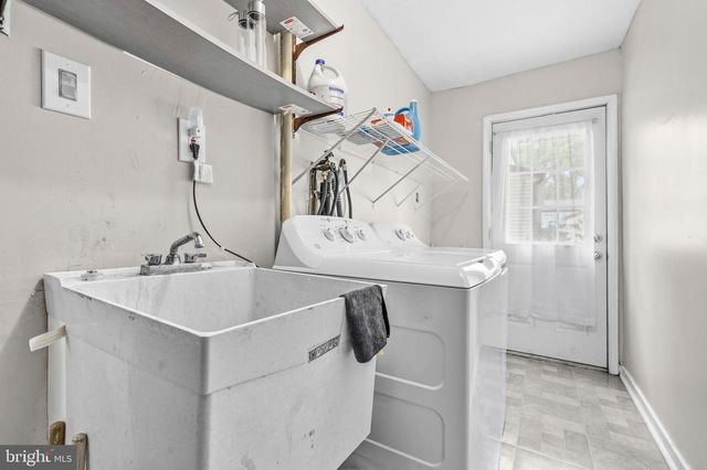 9076 GOLDAMBER GARTH, Columbia, MD 21045