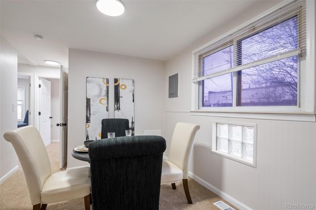 8210 Westpoint Street, Taylor, MI 48180