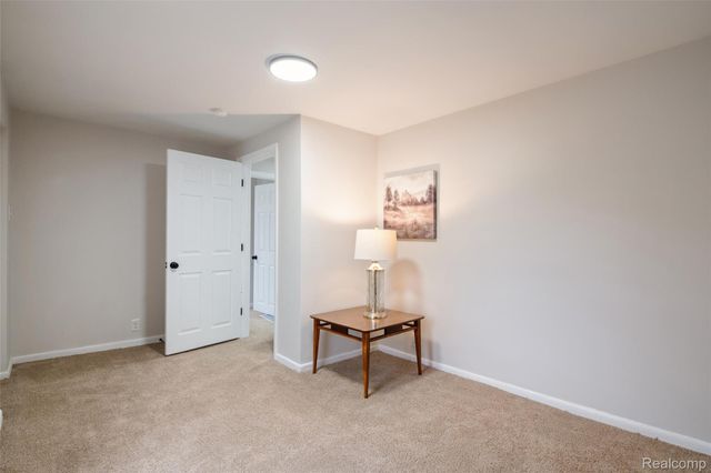 8210 Westpoint Street, Taylor, MI 48180