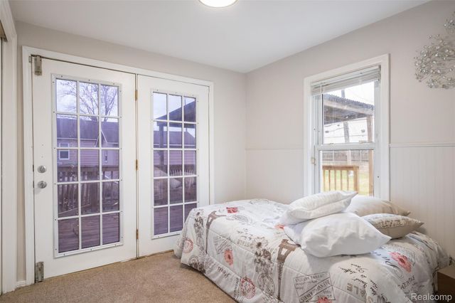 8210 Westpoint Street, Taylor, MI 48180