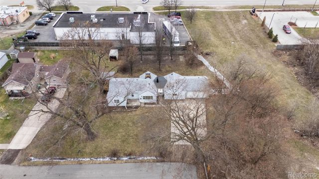 8210 Westpoint Street, Taylor, MI 48180