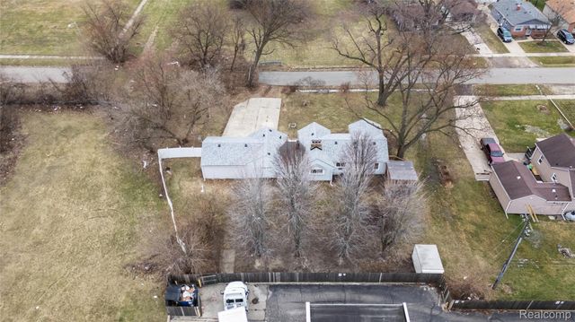 8210 Westpoint Street, Taylor, MI 48180