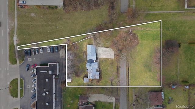 8210 Westpoint Street, Taylor, MI 48180