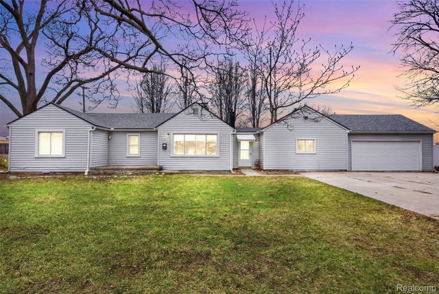8210 Westpoint Street, Taylor, MI 48180