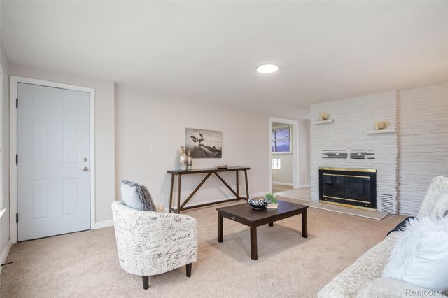 8210 Westpoint Street, Taylor, MI 48180