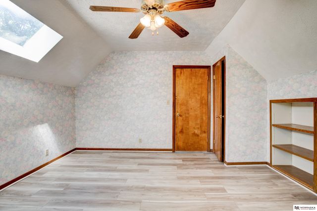 9861 N 60th Street, Omaha, NE 68152