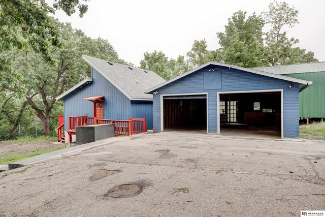 9861 N 60th Street, Omaha, NE 68152