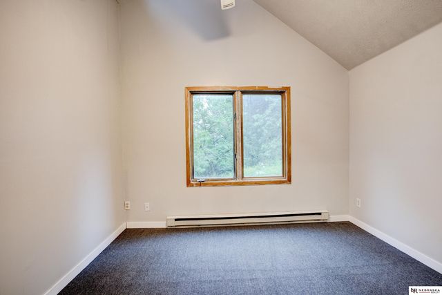 9861 N 60th Street, Omaha, NE 68152