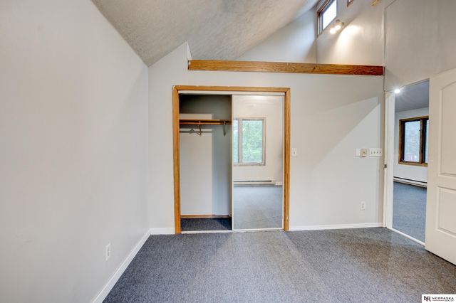 9861 N 60th Street, Omaha, NE 68152