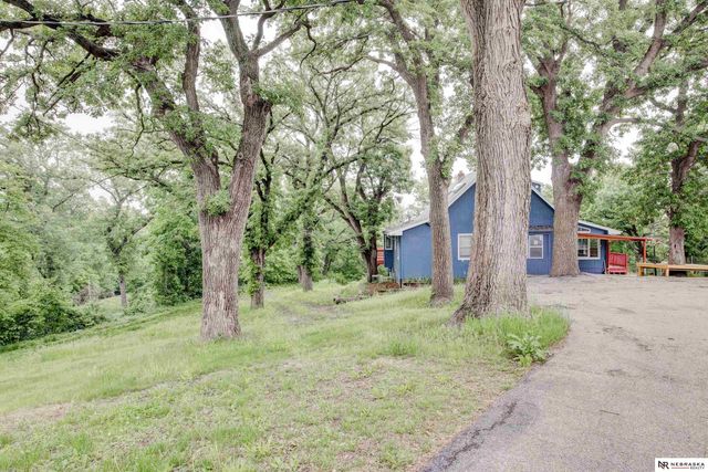 9861 N 60th Street, Omaha, NE 68152