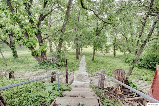 9861 N 60th Street, Omaha, NE 68152