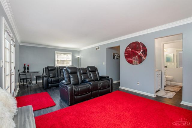 5912 Cleves Warsaw Pike, Green Twp, OH 45233
