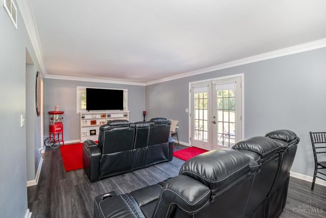 5912 Cleves Warsaw Pike, Green Twp, OH 45233