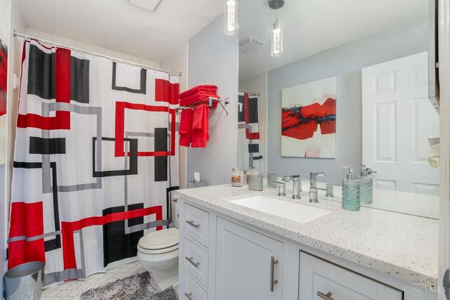 5912 Cleves Warsaw Pike, Green Twp, OH 45233