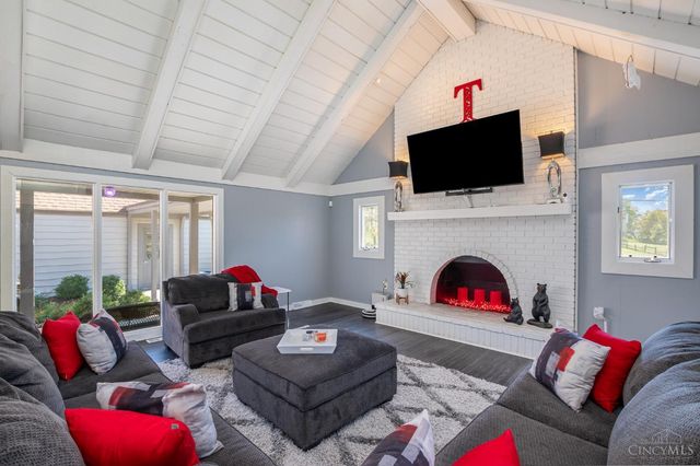 5912 Cleves Warsaw Pike, Green Twp, OH 45233