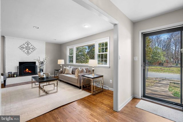 512 BRIAR LN, Newark, DE 19711