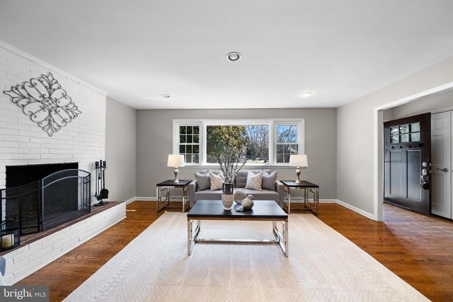 512 BRIAR LN, Newark, DE 19711