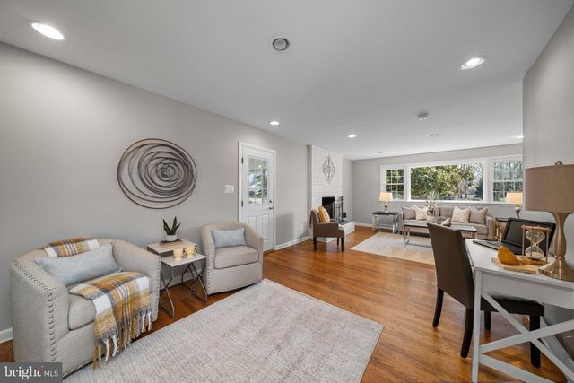 512 BRIAR LN, Newark, DE 19711