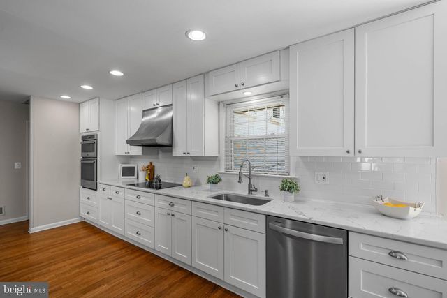 512 BRIAR LN, Newark, DE 19711