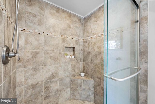 512 BRIAR LN, Newark, DE 19711