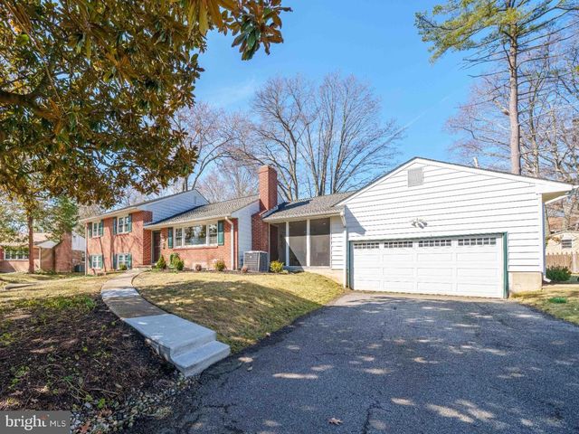 512 BRIAR LN, Newark, DE 19711