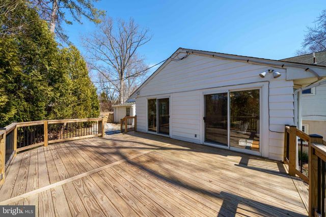 512 BRIAR LN, Newark, DE 19711