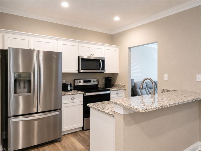 110 N 11th ST, Suffolk, VA 23434